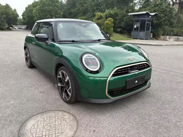 MINI Hatch — Фото автомобиля 3