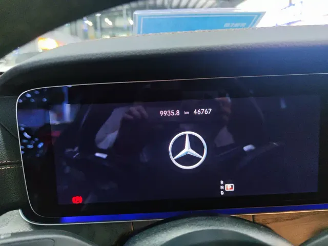 Mercedes-Benz E-Class — Фото автомобиля 8
