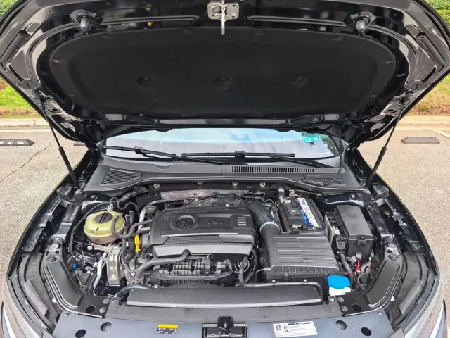 Volkswagen Passat — Фото автомобиля 8