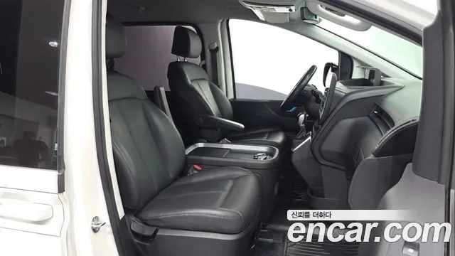 Hyundai Staria — Фото автомобиля 16