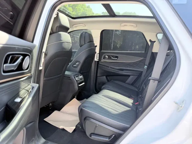 Chery Tiggo 9 — Фото автомобиля 12