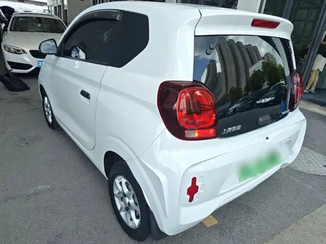 Roewe Clever — Фото автомобиля 4