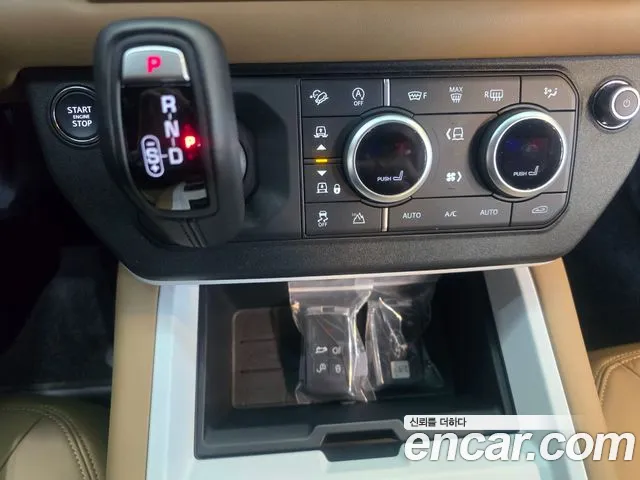 Land Rover Defender Defender (L663) 110 P300 X-Dynamic SE — Фото автомобиля 13