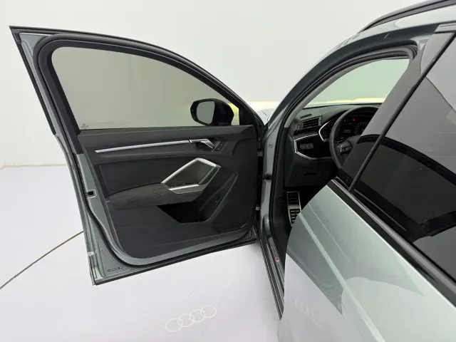 Audi Q3 — Фото автомобиля 23