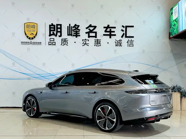 Nio ET5 Touring — Фото автомобиля 4