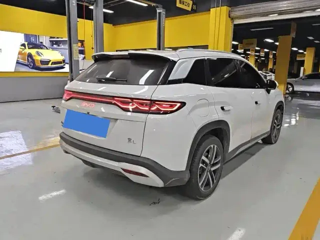 BYD Song L DM-i — Фото автомобиля 2