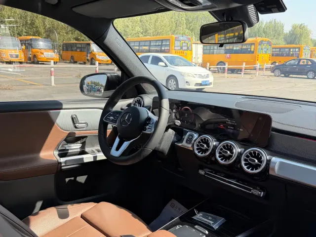 Mercedes-Benz GLB-Class — Фото автомобиля 10