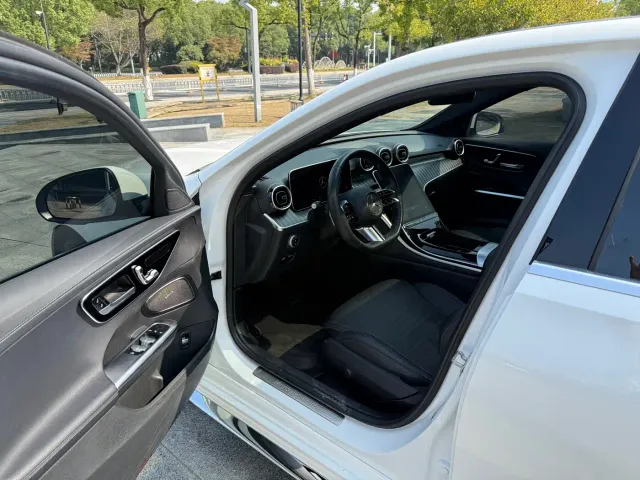 Mercedes-Benz C-Class — Фото автомобиля 13