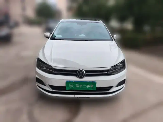 Volkswagen Polo — Фото автомобиля 2