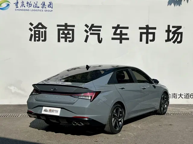 Hyundai Elantra — Фото автомобиля 24