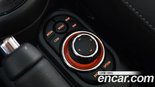 Mini Cooper Cooper 5 дверей Classic — Фото автомобиля 22