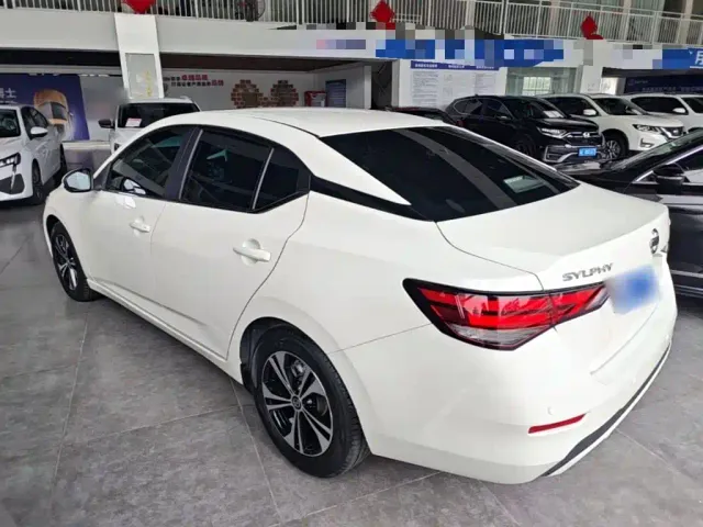 Nissan Sylphy — Фото автомобиля 4