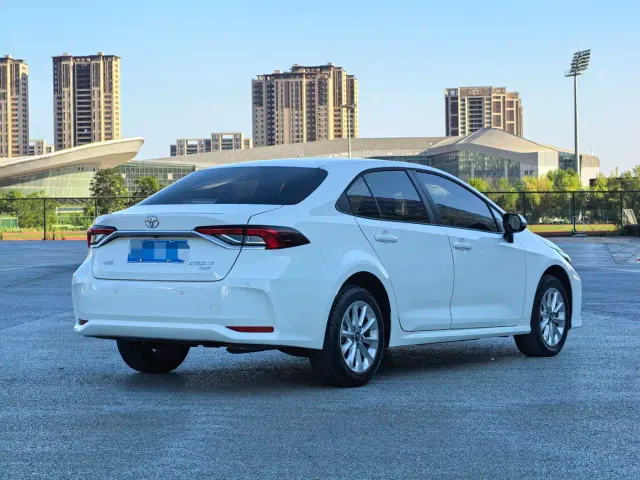 Toyota Corolla — Фото автомобиля 7