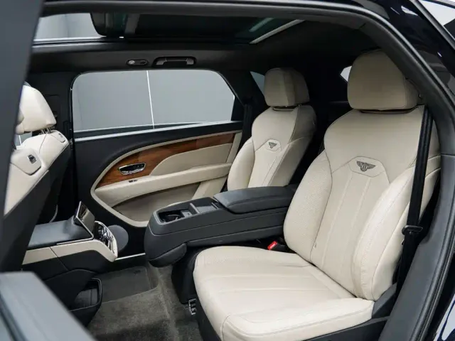 Bentley Bentayga — Фото автомобиля 10