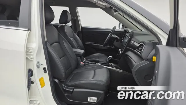 KG_Mobility_Ssangyong TIBOLI Very New Tivoli Бензин 1.5 2WD — Фото автомобиля 11