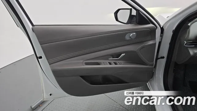 Hyundai Avante CN7 — Фото автомобиля 13