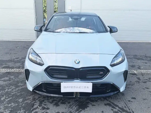 BMW M235L — Фото автомобиля 3