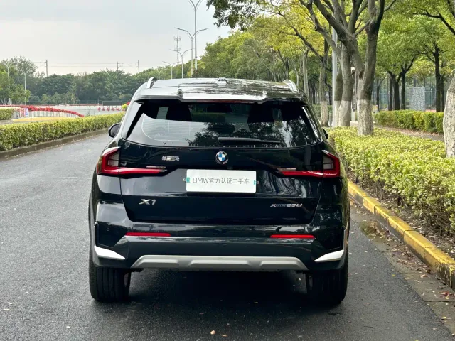 BMW X1 — Фото автомобиля 5