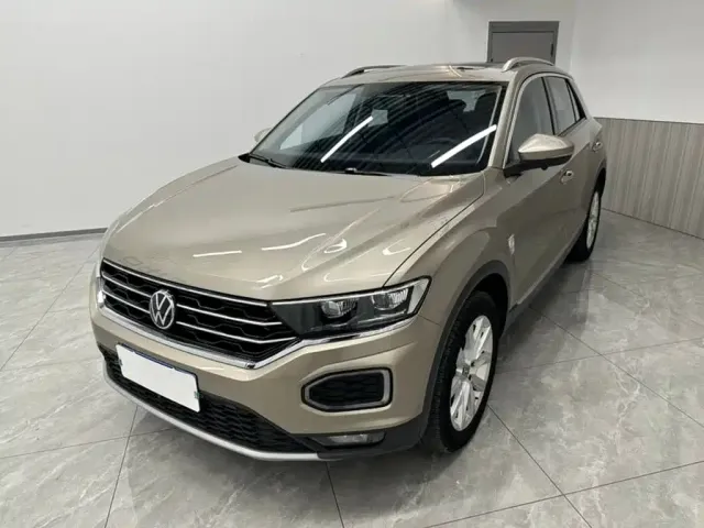 Фотография автомобиля — Volkswagen T-Roc