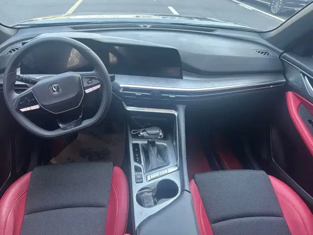 Changan CS35 Plus — Фото автомобиля 7