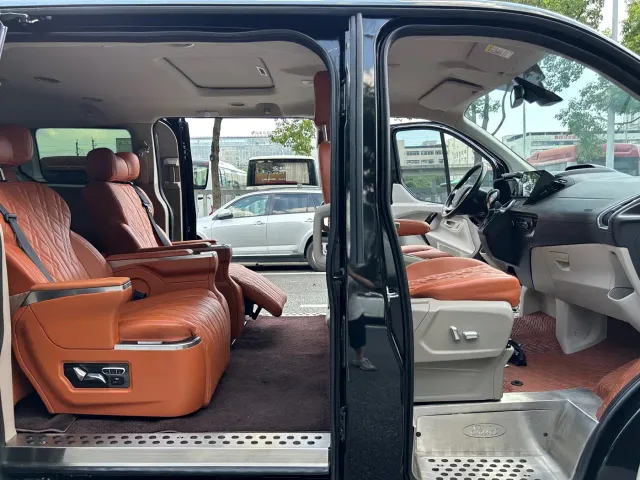 Ford Tourneo — Фото автомобиля 11