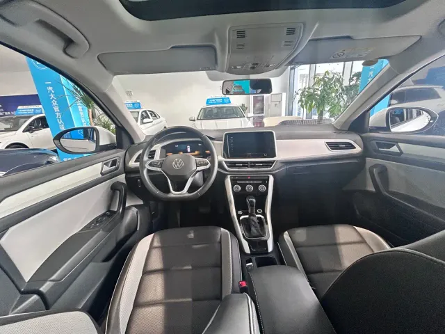 Volkswagen T-Roc — Фото автомобиля 7