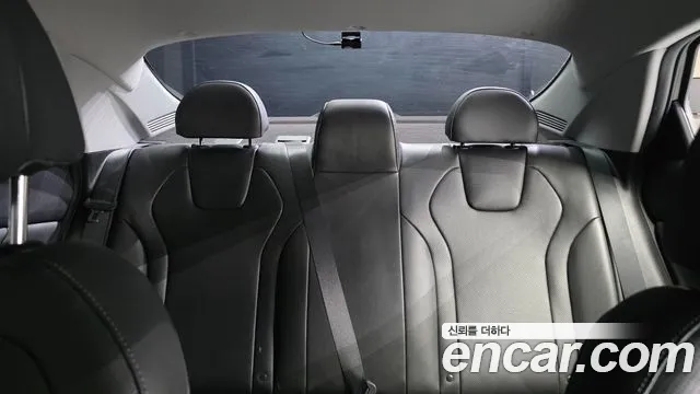 Hyundai AVANTE Avante (CN7) — Фото автомобиля 11