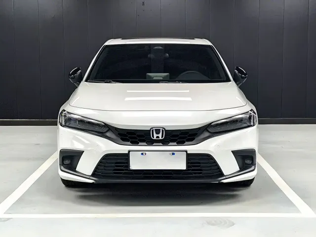 Honda Civic — Фото автомобиля 2