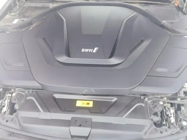 BMW i3 — Фото автомобиля 10