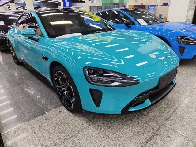 Xiaomi SU7 — Фото автомобиля 3