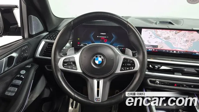 BMW X7 M60i xDrive M Sport 6 мест — Фото автомобиля 11
