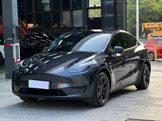 Фотография автомобиля — Tesla Model Y