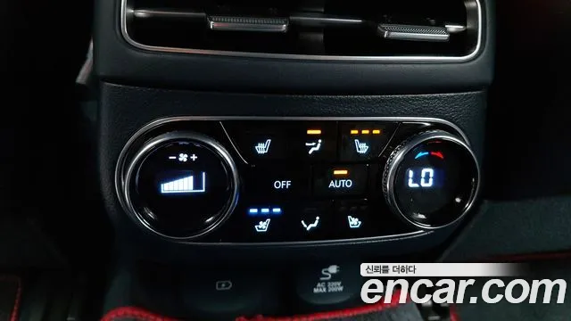 Genesis GV70 2.5T Бензин AWD — Фото автомобиля 18