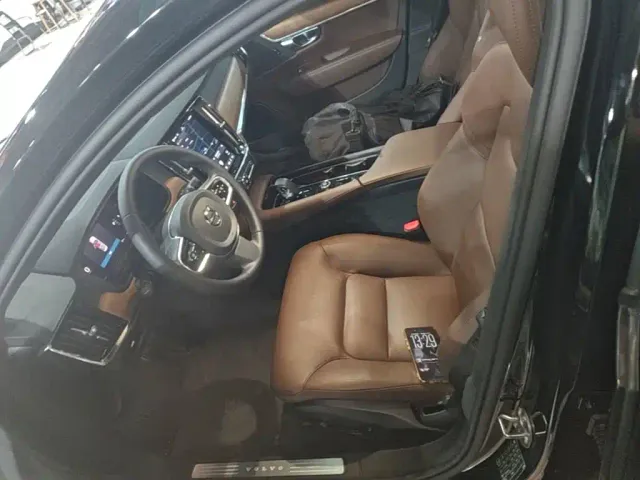 Volvo S90 — Фото автомобиля 14