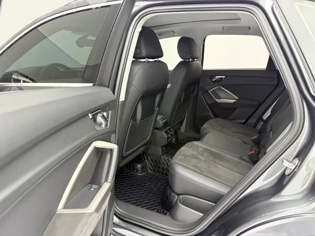 Audi Q3 — Фото автомобиля 14