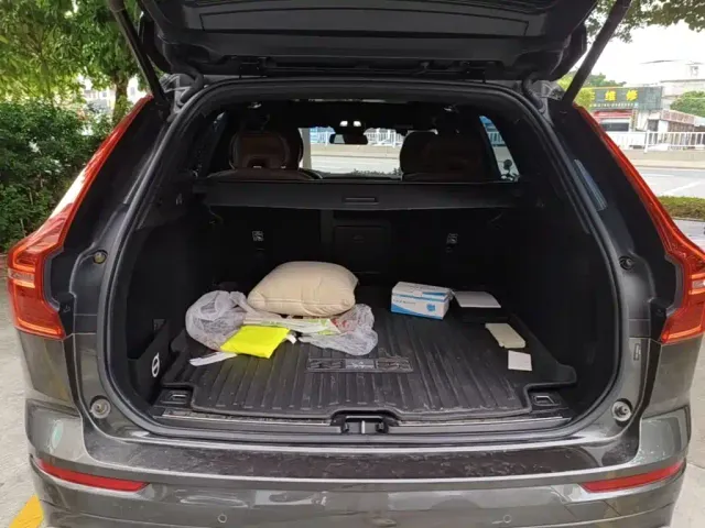Volvo XC60 — Фото автомобиля 18