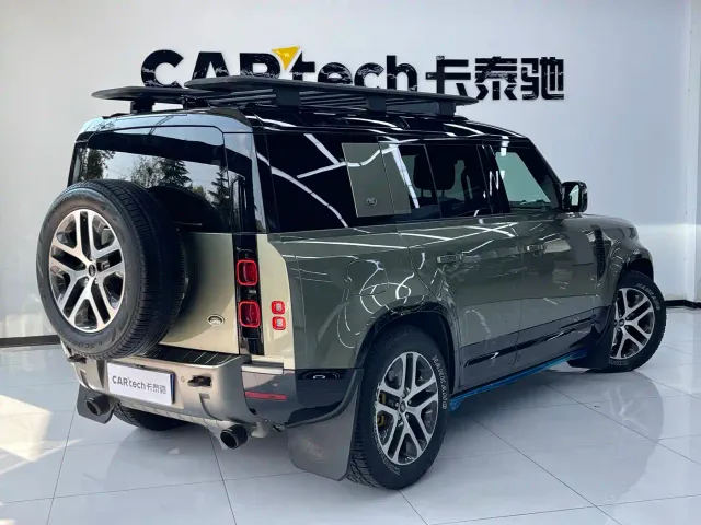 Land Rover Defender — Фото автомобиля 3