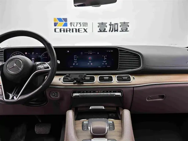 Mercedes-Benz GLE-Class — Фото автомобиля 12
