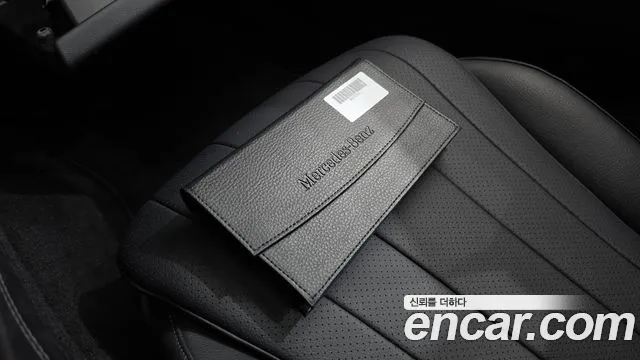 Mercedes-Benz E-Class — Фото автомобиля 16