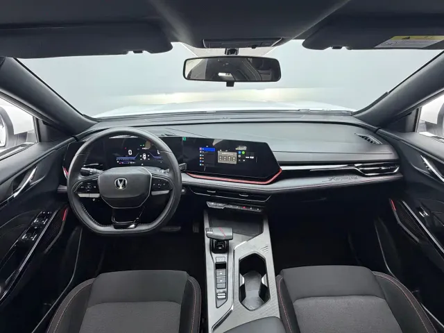 Changan X5 Plus — Фото автомобиля 16