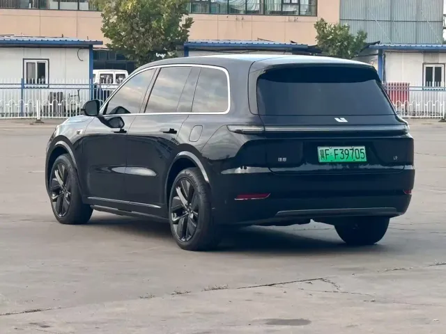 Li Auto L9 — Фото автомобиля 4