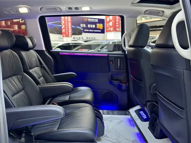 Honda Odyssey — Фото автомобиля 6