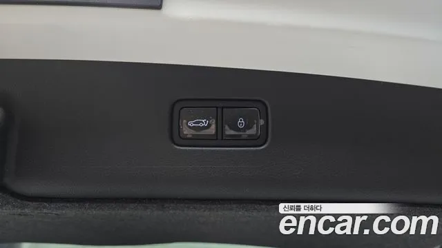 Genesis GV70 2.5T Бензин AWD — Фото автомобиля 30
