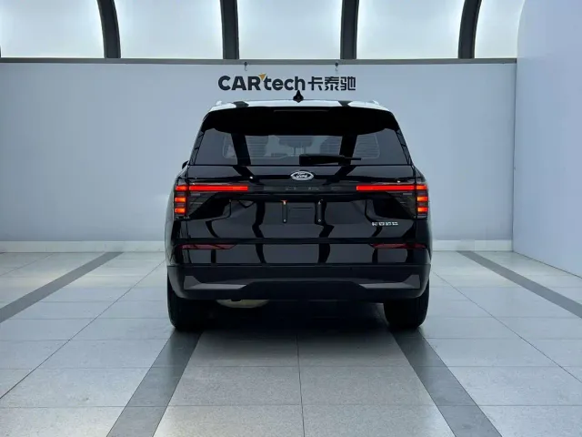 Ford Edge — Фото автомобиля 5