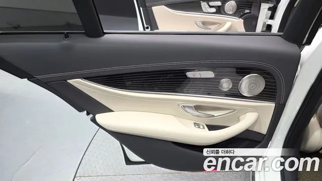 Mercedes-Benz E-Class W213 — Фото автомобиля 14