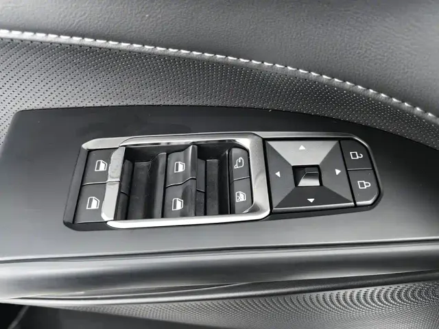 Ford Mondeo — Фото автомобиля 9