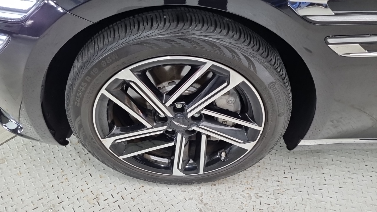Genesis G80 RG3 — Фото автомобиля 18