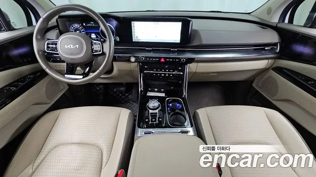 Kia Carnival Generation 4 — Фото автомобиля 10