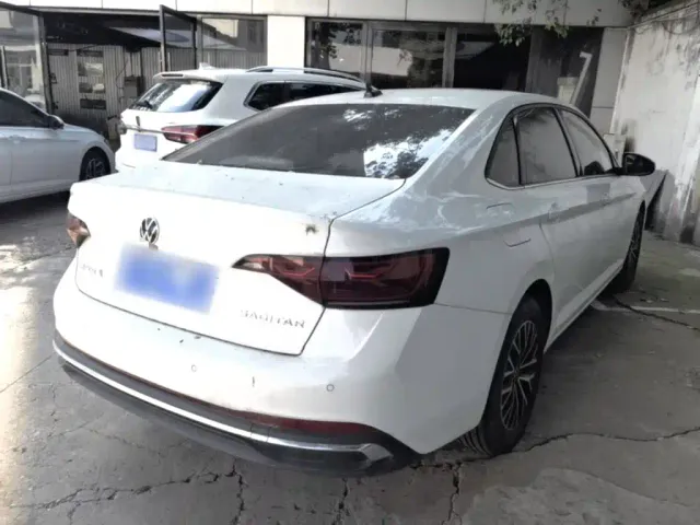 Volkswagen Sagitar — Фото автомобиля 4