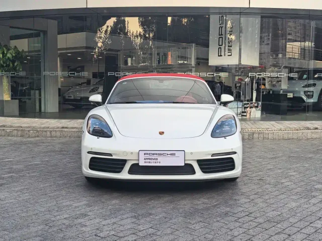 Porsche 718 — Фото автомобиля 3